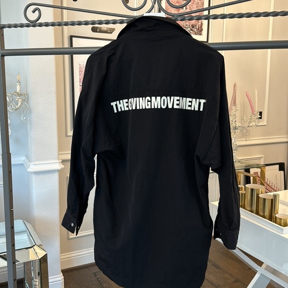 THE GIVING MOVEMENT SHACKET SIZE M - Picture 3 of 16